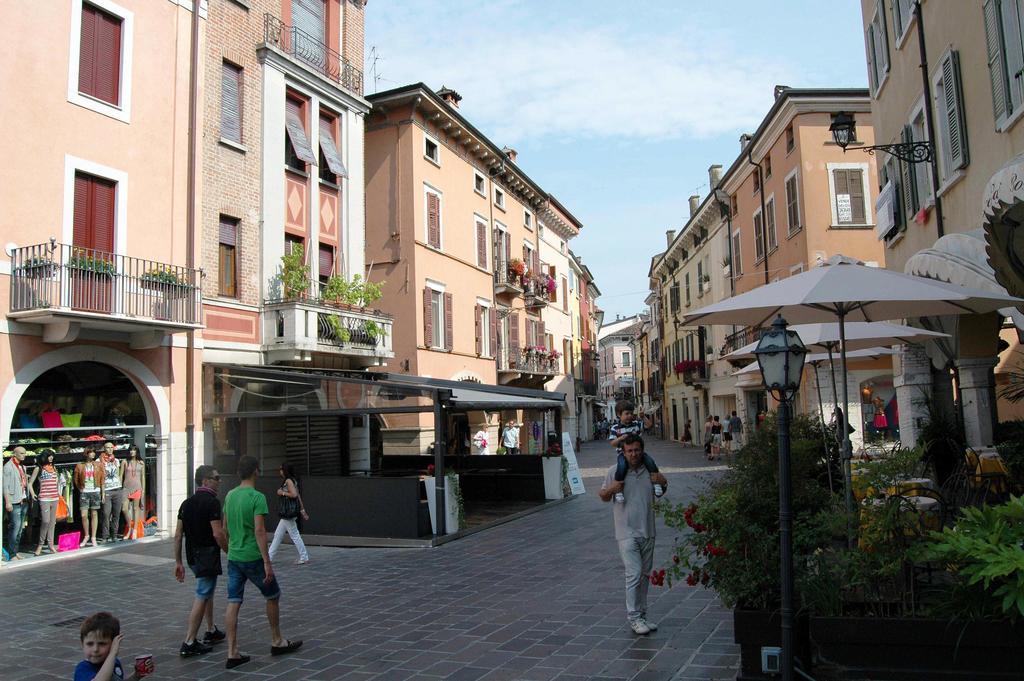 Hotel Desenzano Desenzano del Garda Habitación foto